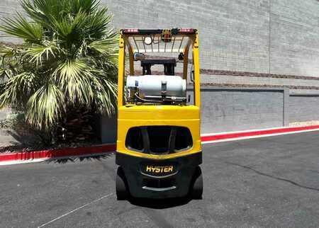 Propane Forklifts 2019  Hyster S40FTS (8)