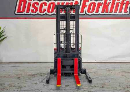 Pallet Stackers 2018  Raymond RSS40 (7)