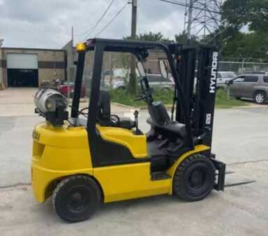 Propane Forklifts 2013  Hyundai 25L-7M (5)
