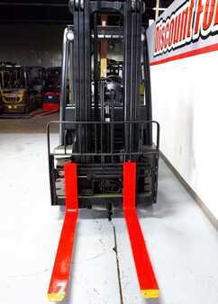 Yale GP050LX
