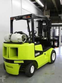 Propane Forklifts 1995  Clark CGP25 (6)