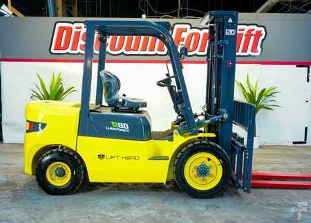 Eléctrica de 4 ruedas 2025  Lift Hero CPD35 (1)