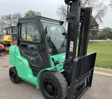 Diesel Forklifts 2014  Mitsubishi FD40N (3)