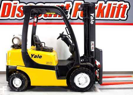 Propane Forklifts 2011  Yale GP050VX (1)