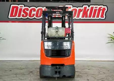 Propane Forklifts 2010  Toyota 8FGCU30 (4)