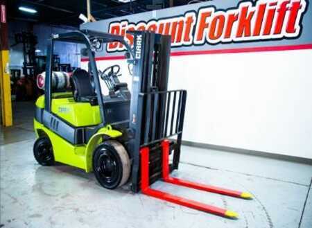 Propane Forklifts - Clark C25L (3)