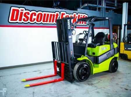 Propane Forklifts - Clark C25L (4)