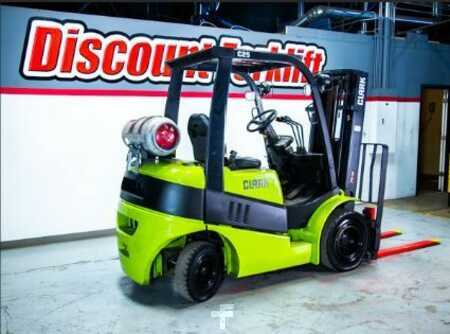 Propane Forklifts - Clark C25L (5)