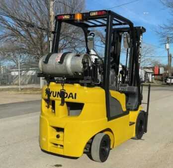 Propane Forklifts 2010  Hyundai 15LC-7A (5)