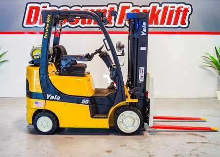 Propane Forklifts 2019  Yale GC050VX (1)