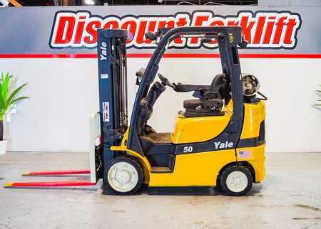 Propane Forklifts 2019  Yale GC050VX (2)