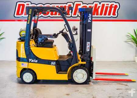 Propane Forklifts 2020  Yale GC050VX (1)