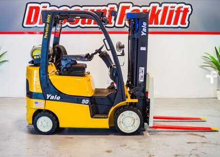 Propane Forklifts 2018  Yale GC050VX (1)