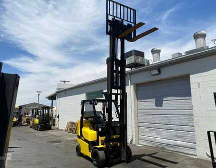 Propane Forklifts 2018  Yale GC080VXBCS (3)