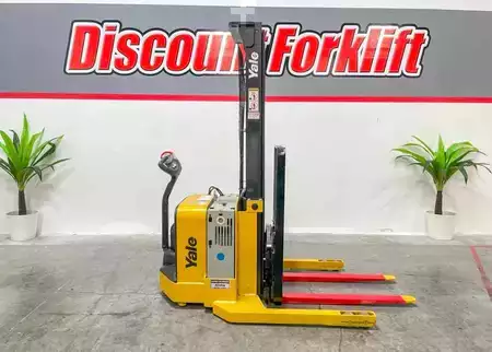 Pallet Stackers 2016  Yale MSW025-F (9)