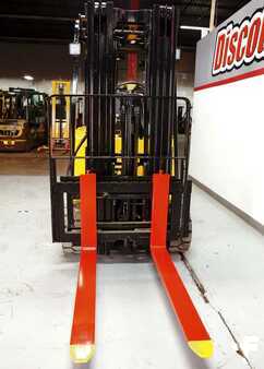 Eléctrica de 4 ruedas 1999  Doosan BC30S-2 (7)