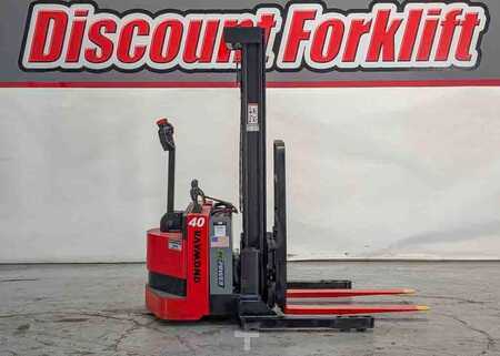 Pallet Stackers 2010  Raymond RSS40 (1)
