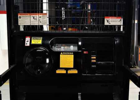 Horizontal order picker 2005  Crown SP3420-30 (8)