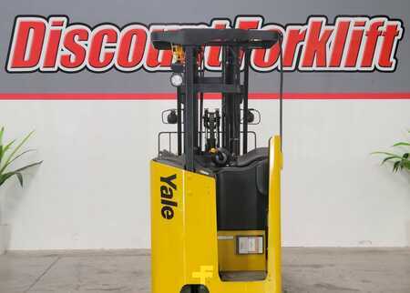 Stackers stand-on 2019  Yale ESC040AD (4)