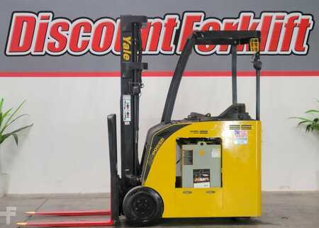 Stackers stand-on 2019  Yale ESC040AD (2)