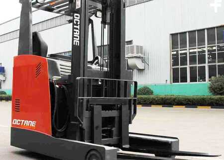 Montacargas de Pasillo Angosto 2025  Octane FBR20 (8)