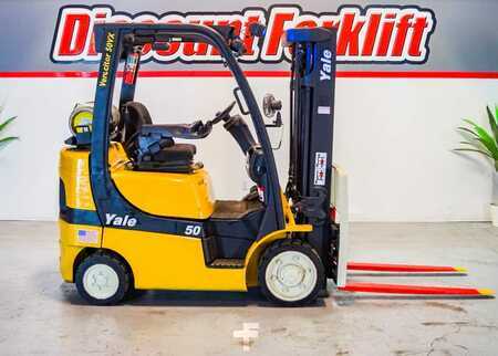 Propane Forklifts 2021  Yale GC050VX (1)