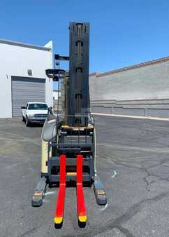 Carretilla pasillo estrecho 2000  Crown RR5020-45 (4)