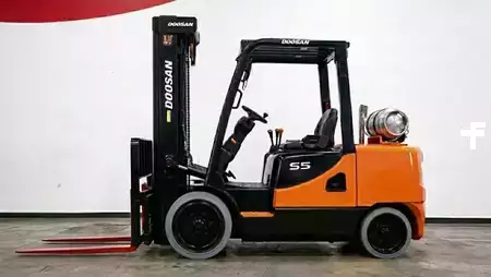 Propane Forklifts 2014  Doosan GC55C-5 (2)