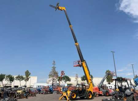 Manipulador fijo 2017  JCB 510-56 (8)