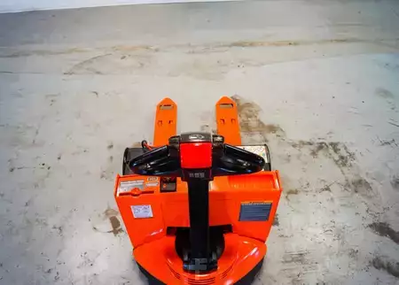 Electric Pallet Jacks 2020  Toyota 8HBW23 (9)