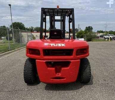 Carretilla elevadora diésel 2009  Tusk 1540D-8 (7)