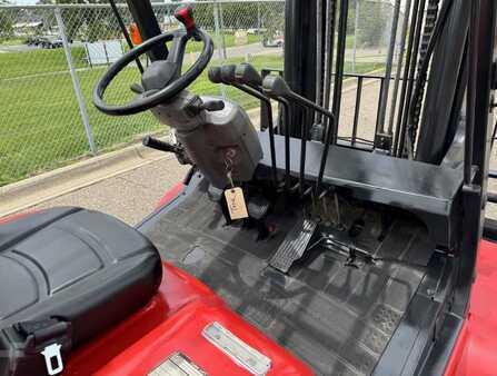 Carretilla elevadora diésel 2009  Tusk 1540D-8 (8)