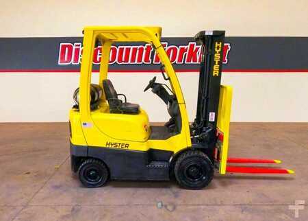 Propane Forklifts 2011  Hyster H40FT (1)