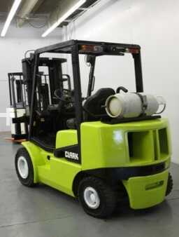 Propane Forklifts 1995  Clark CGP25 (4)