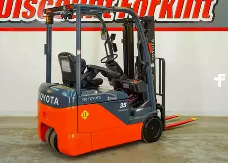 Montacargas Eléctrico (3 ruedas) 2018  Toyota 8FBE18U (5)