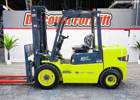 4-Wheel Electric - Lift Hero CPD38 (2)