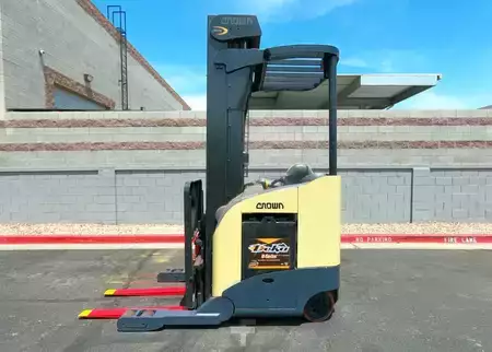 Turret Truck 2001  Crown RR5000 (2)