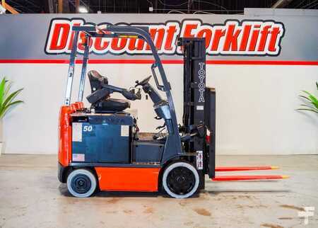 Montacargas Eléctrico (4 ruedas) 2018  Toyota 8FBCU25 (1)