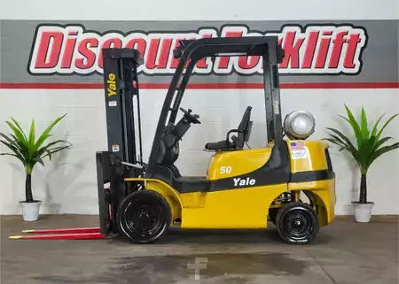 Propane Forklifts 2019  Yale GP050MX (2)