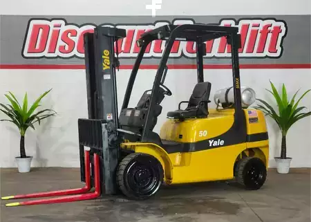 Propane Forklifts 2019  Yale GP050MX (6)