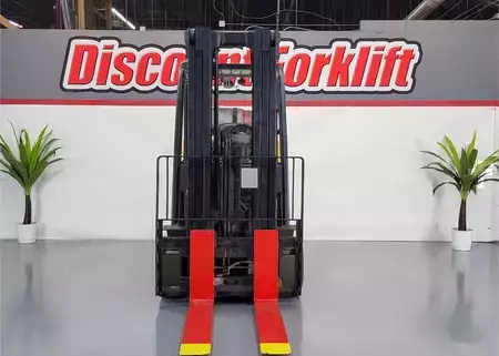 Propane Forklifts 2019  Yale GC080VXBCS (3)
