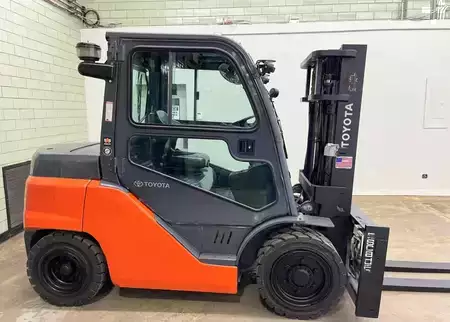 Propane Forklifts 2020  Toyota 8FG35U (1)
