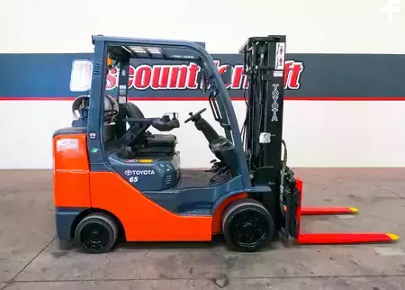 Propane Forklifts 2019  Toyota 8FGCU32 (1)