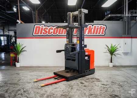 Low Level Order Picker 2017  Toyota 7BPUE15 (3)