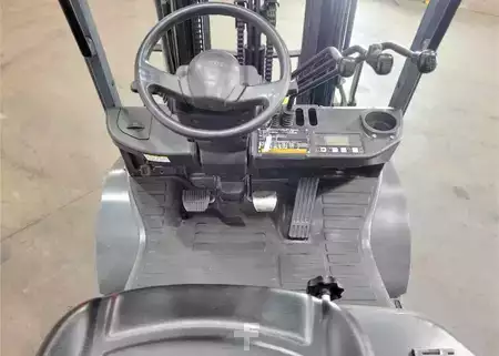 Montacargas diésel 2021  Toyota 8FDU25 (9)