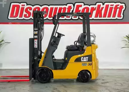 Montacargas GLP 2019  CAT Lift Trucks 2C3000 (2)