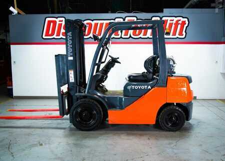 Propane Forklifts 2008  Toyota 8FGU25 (2)