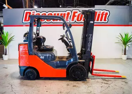Propane Forklifts 2011  Toyota 8FGCU30 (1)