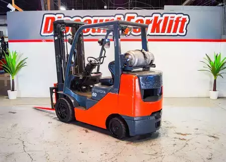 Propane Forklifts 2011  Toyota 8FGCU30 (6)
