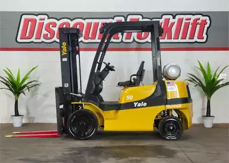 Propane Forklifts 2021  Yale GP050MX (2)
